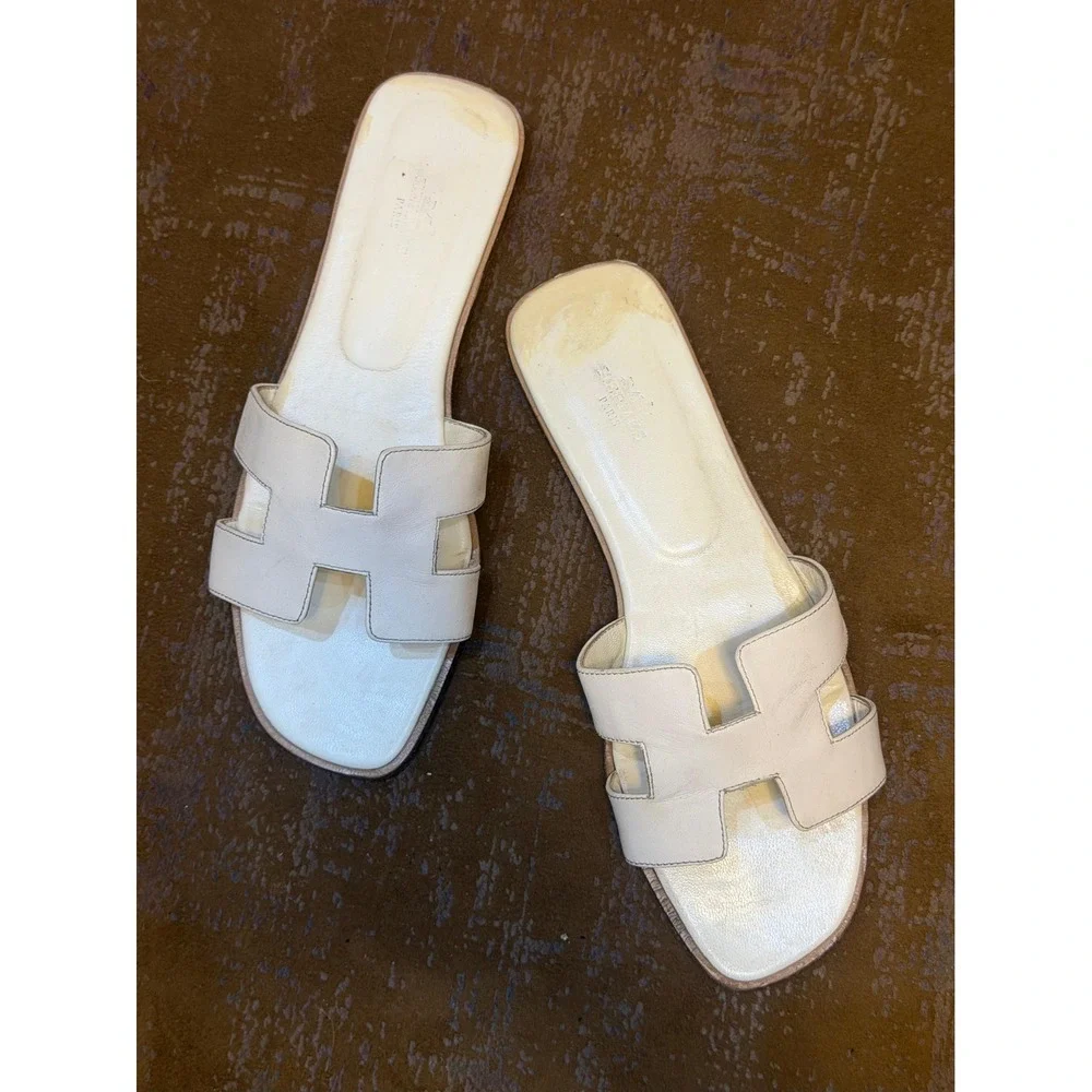Hermes Oran Sandals Cream Epsom Leather H Cutout Flat Slides 41 Italy